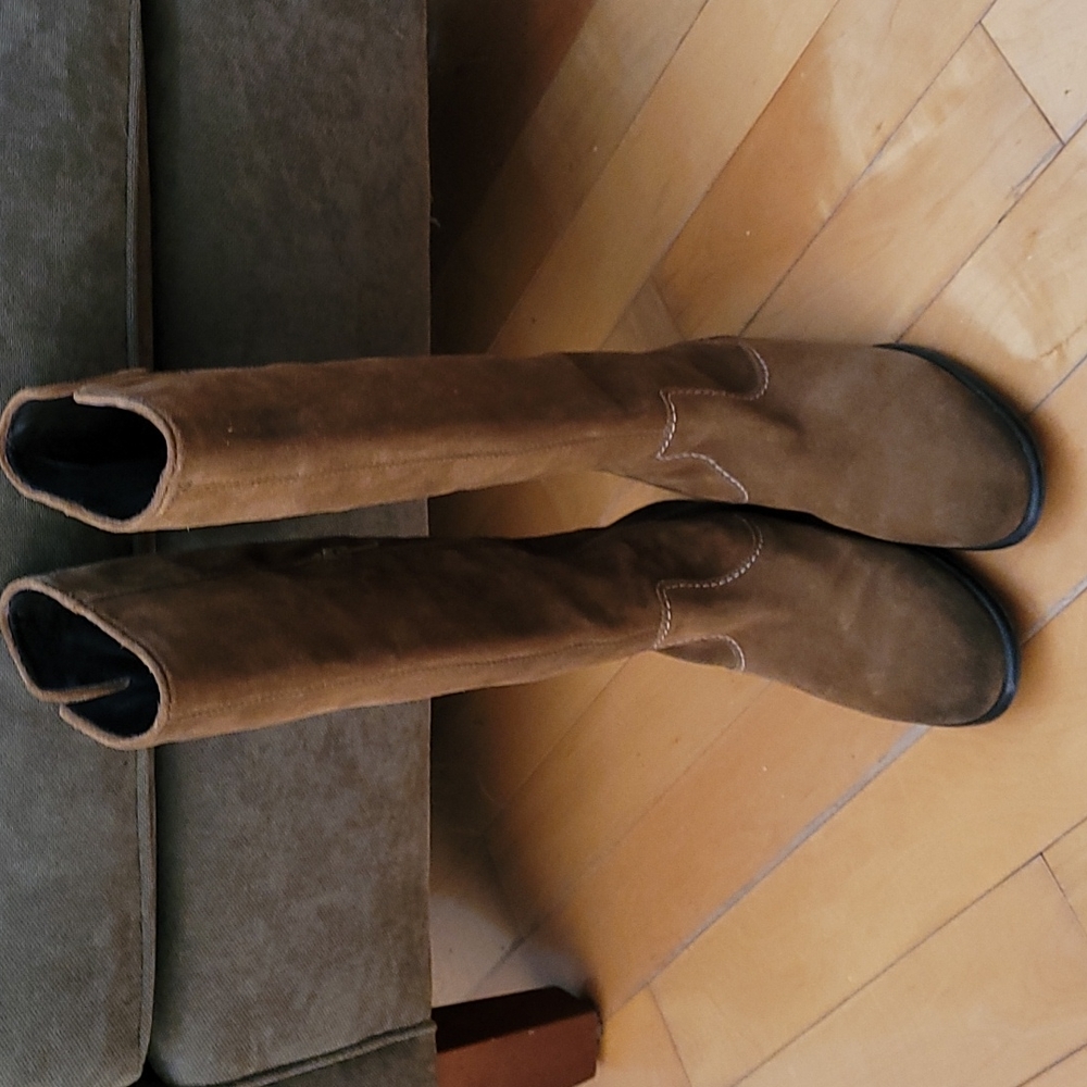 Geox Respira tan suede boots size 7